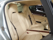 ポルシェ パナメーラ 正規ディーラー車 右ハンドル PDK  後期モデル  EUR-GTエアロ ES9-22inアルミ ESダウンサス PASM  クルコン シートヒーター 中古車