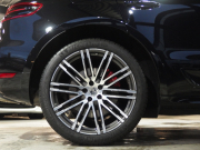 ポルシェ マカン ターボ 正規ディーラー車 スポーツクロノPKG エアサス 21inアルミ コンフォートメモリーPKG エントリドライブ 純正SDナビ 中古車