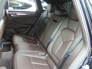 ポルシェ マカン ターボ 正規ディーラー車 スポーツクロノPKG エアサス 21inアルミ コンフォートメモリーPKG エントリドライブ 純正SDナビ 中古車