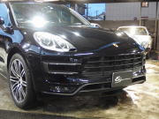 ポルシェ マカン ターボ 正規ディーラー車 スポーツクロノPKG エアサス 21inアルミ コンフォートメモリーPKG エントリドライブ 純正SDナビ 中古車