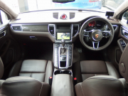 ポルシェ マカン ターボ 正規ディーラー車 スポーツクロノPKG エアサス 21inアルミ コンフォートメモリーPKG エントリドライブ 純正SDナビ 中古車