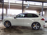 ポルシェ カイエン V6 3.6L 左H ESスポーツマフラー ESダウンサス 社外22inアルミ パノラミックルーフ パークトロニック シートヒーター 中古車