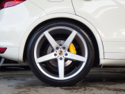 ポルシェ カイエン V6 3.6L 左H ESスポーツマフラー ESダウンサス 社外22inアルミ パノラミックルーフ パークトロニック シートヒーター 中古車