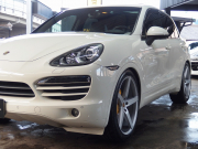 ポルシェ カイエン V6 3.6L 左H ESスポーツマフラー ESダウンサス 社外22inアルミ パノラミックルーフ パークトロニック シートヒーター 中古車