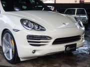 ポルシェ カイエン V6 3.6L 左H ESスポーツマフラー ESダウンサス 社外22inアルミ パノラミックルーフ パークトロニック シートヒーター 中古車