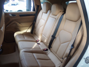 ポルシェ カイエン 正規ディーラー車 右ハンドル EUR-GTエアロ 22inアルミ クルーズコントロール シートヒーター 中古車