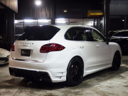 ポルシェ カイエン 正規ディーラー車 右ハンドル EUR-GTエアロ 22inアルミ クルーズコントロール シートヒーター 中古車