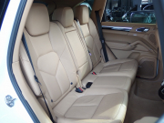 ポルシェ カイエン 正規ディーラー車 右ハンドル EUR-GTエアロ 22inアルミ クルーズコントロール シートヒーター 中古車