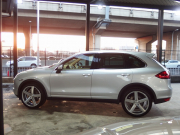 ポルシェ カイエン S　正規ディーラー車　左ハンドル　サンルーフ　社外22inアルミ　シートヒーター　純正HDDナビ 中古車