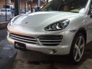 ポルシェ カイエン S　正規ディーラー車　左ハンドル　サンルーフ　社外22inアルミ　シートヒーター　純正HDDナビ 中古車