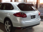 ポルシェ カイエン S　正規ディーラー車　左ハンドル　サンルーフ　社外22inアルミ　シートヒーター　純正HDDナビ 中古車