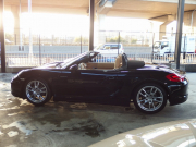 ポルシェ ボクスター 正規ディーラー車　左ハンドル　PDK　ボクスターS用19inアルミ　スポーツエグゾースト　シートヒーター　純正メモリーナビ 中古車