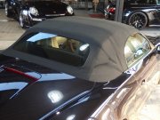 ポルシェ ボクスター 正規ディーラー車　左ハンドル　PDK　ボクスターS用19inアルミ　スポーツエグゾースト　シートヒーター　純正メモリーナビ 中古車