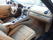 ポルシェ ボクスター 正規ディーラー車　左ハンドル　PDK　ボクスターS用19inアルミ　スポーツエグゾースト　シートヒーター　純正メモリーナビ 中古車