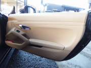 ポルシェ ボクスター 正規ディーラー車　左ハンドル　PDK　ボクスターS用19inアルミ　スポーツエグゾースト　シートヒーター　純正メモリーナビ 中古車