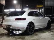 ポルシェ マカン ターボ　正規ディーラー車　ワンオーナー　ES112-22inアルミ　H＆Rダウンサス　PASM　スポーツシート　純正メモリーナビ 中古車