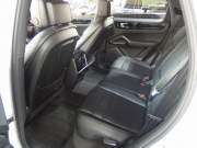 ポルシェ カイエン 正規ディーラー車　1オーナー 　EUR-GTエアロ　ESダウンサス　ES9-22inアルミ　LEDヘッドライト　前後シートヒーター　エントリドライブ 中古車