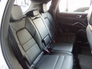 ポルシェ カイエン 正規ディーラー車　1オーナー 　EUR-GTエアロ　ESダウンサス　ES9-22inアルミ　LEDヘッドライト　前後シートヒーター　エントリドライブ 中古車