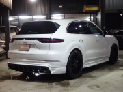 ポルシェ カイエン 正規ディーラー車　1オーナー 　EUR-GTエアロ　ESダウンサス　ES9-22inアルミ　LEDヘッドライト　前後シートヒーター　エントリドライブ 中古車