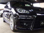 ポルシェ カイエン EUR-GTフルエアロ　正規ディーラー車　ESダウンサス　社外22インチアルミ　キャリパーペイント　 中古車