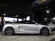 アウディ R8 スパイダー　V10 5.2L　正規ディーラー車　左ハンドル　社外車高調 中古車