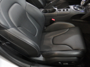 アウディ R8 スパイダー　V10 5.2L　正規ディーラー車　左ハンドル　社外車高調 中古車