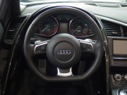 アウディ R8 スパイダー　V10 5.2L　正規ディーラー車　左ハンドル　社外車高調 中古車