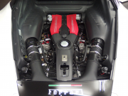 フェラーリ 488GTB レッドレザーシート　LEDカーボンコンビステアリング　純正マフラー可変バルブリモコン　 中古車