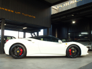 フェラーリ 488GTB レッドレザーシート　LEDカーボンコンビステアリング　純正マフラー可変バルブリモコン　 中古車