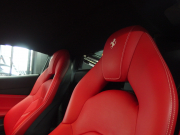 フェラーリ 488GTB レッドレザーシート　LEDカーボンコンビステアリング　純正マフラー可変バルブリモコン　 中古車