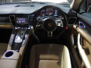 ポルシェ パナメーラ 正規ディーラー車 右ハンドル EUR-GTエアロ 22inアルミ　ESダウンサス　前後シートヒーター 中古車