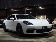 ポルシェ&nbsp;パナメーラ&nbsp;正規ディーラー車　右ハンドル　エントリードライブ&nbsp;中古車