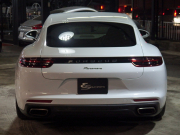 ポルシェ&nbsp;パナメーラ&nbsp;正規ディーラー車　右ハンドル　エントリードライブ&nbsp;中古車