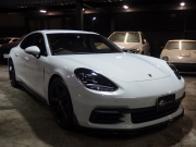 ポルシェ&nbsp;パナメーラ&nbsp;正規ディーラー車　右ハンドル　エントリードライブ&nbsp;中古車