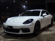 ポルシェ&nbsp;パナメーラ&nbsp;正規ディーラー車　右ハンドル　エントリードライブ&nbsp;中古車