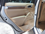 ポルシェ&nbsp;カイエン&nbsp;S　正規ディーラー車　左ハンドル　EURエアロ　外22inアルミ　ダウンサス　サンルーフ&nbsp;中古車