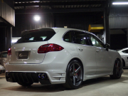 ポルシェ&nbsp;カイエン&nbsp;S　正規ディーラー車　左ハンドル　EURエアロ　外22inアルミ　ダウンサス　サンルーフ&nbsp;中古車