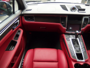 ポルシェ マカン ターボ　スポーツクロノPKG　EURエアロ　パノラマガラスルーフ　レッドレザー　管理ユーザー様下取り 中古車