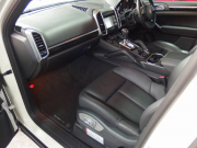 ポルシェ&nbsp;カイエン&nbsp;V6 3.6L 正規ディーラー車　サンルーフ　ルーフレール　社外20インチアルミ&nbsp;中古車