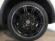 ポルシェ&nbsp;カイエン&nbsp;V6 3.6L 正規ディーラー車　サンルーフ　ルーフレール　社外20インチアルミ&nbsp;中古車