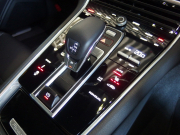 ポルシェ&nbsp;パナメーラ&nbsp;正規ディーラー車　アダプティブクルーズコントロール　カープレイ　シートヒーター&nbsp;中古車