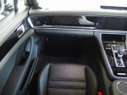 ポルシェ&nbsp;パナメーラ&nbsp;正規ディーラー車　アダプティブクルーズコントロール　カープレイ　シートヒーター&nbsp;中古車