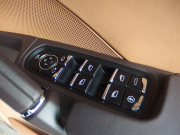 ポルシェ カイエン 正規ディーラー車 右ハンドル EUR-GTエアロ 22inアルミ クルーズコントロール シートヒーター 中古車