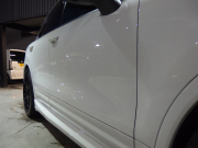 ポルシェ カイエン 正規ディーラー車 右ハンドル EUR-GTエアロ 22inアルミ クルーズコントロール シートヒーター 中古車