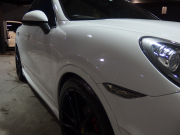 ポルシェ カイエン 正規ディーラー車 右ハンドル EUR-GTエアロ 22inアルミ クルーズコントロール シートヒーター 中古車