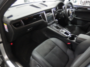 ポルシェ マカン S アダプティブクルーズコントロール　ワンオーナー　2015年モデル　スマートキー 中古車