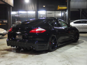 ポルシェ パナメーラ S　EUR－GTコンプリート　スポーツクロノパッケージ　ディーラー車　左ハンドル　サンルーフ 中古車