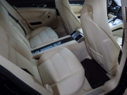 ポルシェ パナメーラ S　EUR－GTコンプリート　スポーツクロノパッケージ　ディーラー車　左ハンドル　サンルーフ 中古車