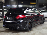 ポルシェ カイエン S　EUR－GTコンプリート　右ハンドル　正規ディーラー車　 中古車