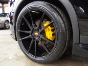 ポルシェ カイエン S　EUR－GTコンプリート　右ハンドル　正規ディーラー車　 中古車